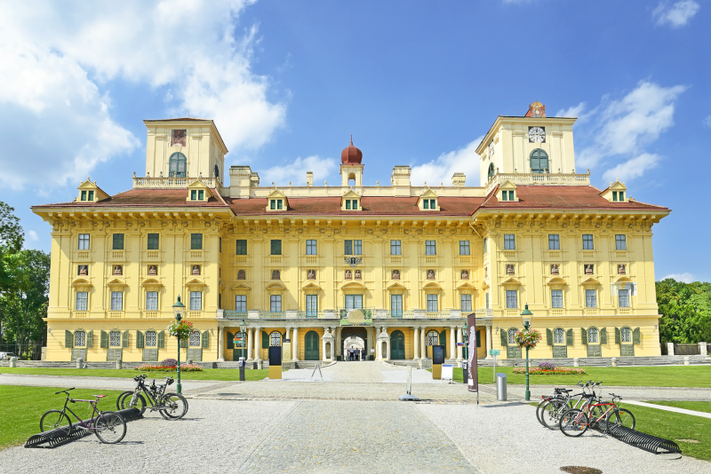 Top 28 Day Trips from Vienna: Stunning Escapes to Castles, Cities & More