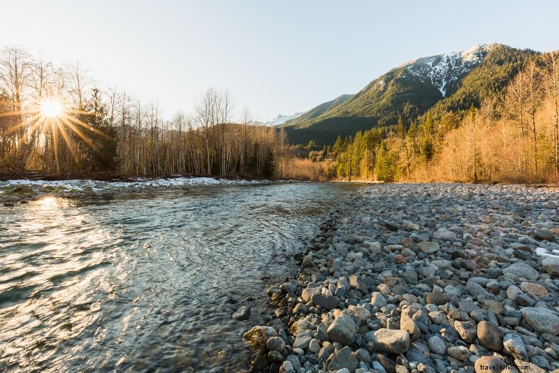Ultimate Snoqualmie Falls Guide: Tours, Tips, Activities & Must-Knows