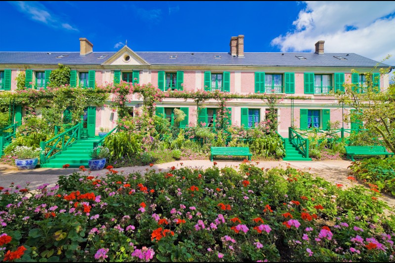 21 Best Day Trips from Paris: Normandy, Loire Valley, Champagne & More