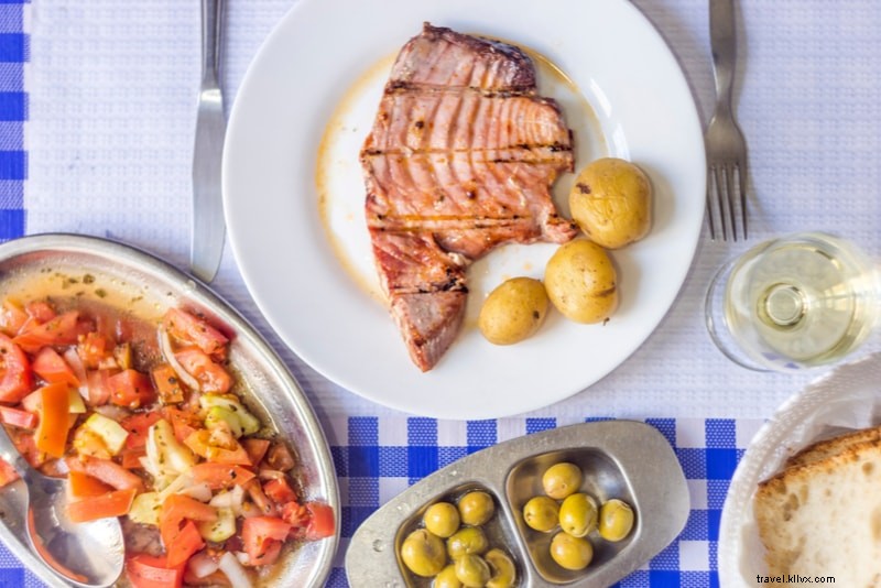 14 Best Budget Restaurants in Lisbon: Delicious Meals Under €10