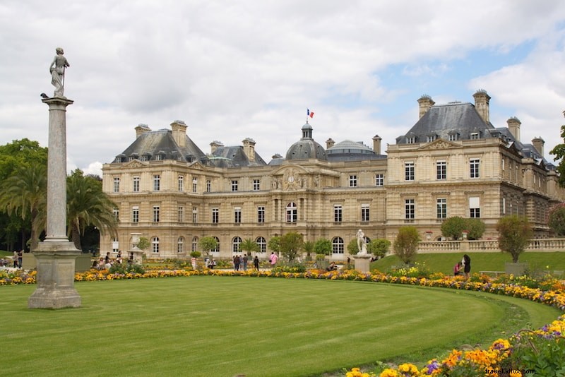 Ultimate Paris Bucket List: 44 Must-Visit Attractions & Hidden Gems