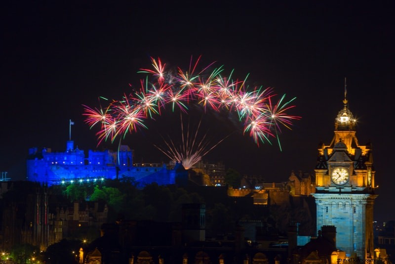 7 Spectacular New Year s Eve Firework Displays from Around the World