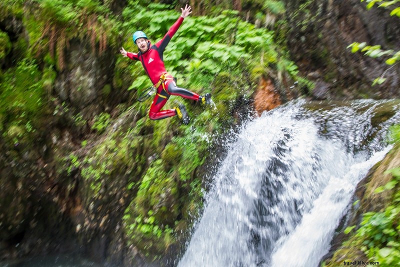 22 Must-Try Water Sports: Ultimate Guide to Thrilling Aquatic Adventures