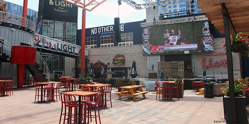 Discover Kansas City s Street Cafés and Temporary Outdoor Dining Spots