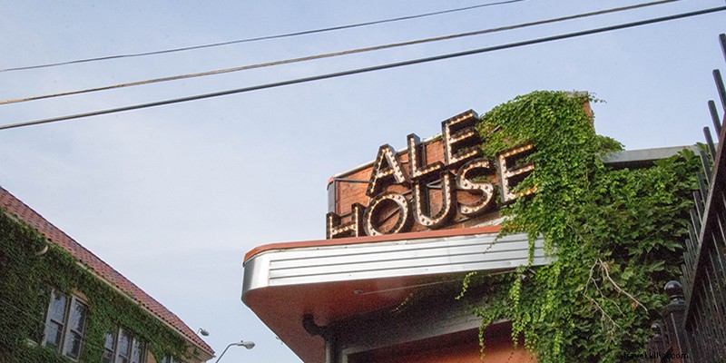 Kansas City s Lofty Heights and Underground Wonders: Sky-High and Subterranean Adventures