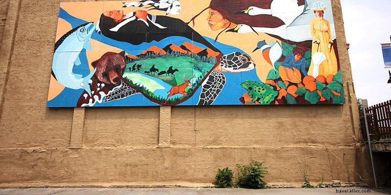 Iconic Murals and Sculptures in Kansas City: Crossroads Arts District Highlights