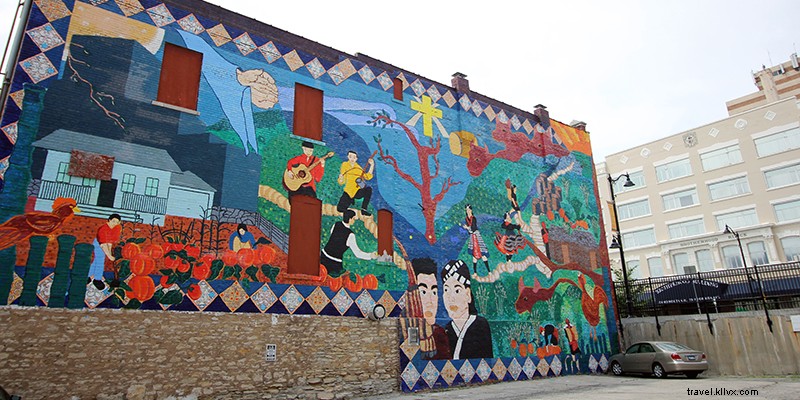 Iconic Murals and Sculptures in Kansas City: Crossroads Arts District Highlights