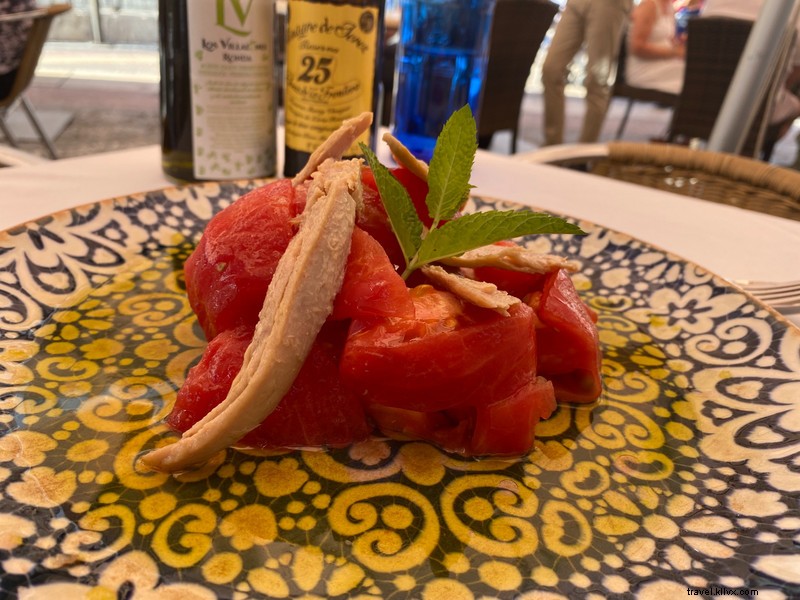 Refreshing Tomato Salad with Fresh Tuna Recipe