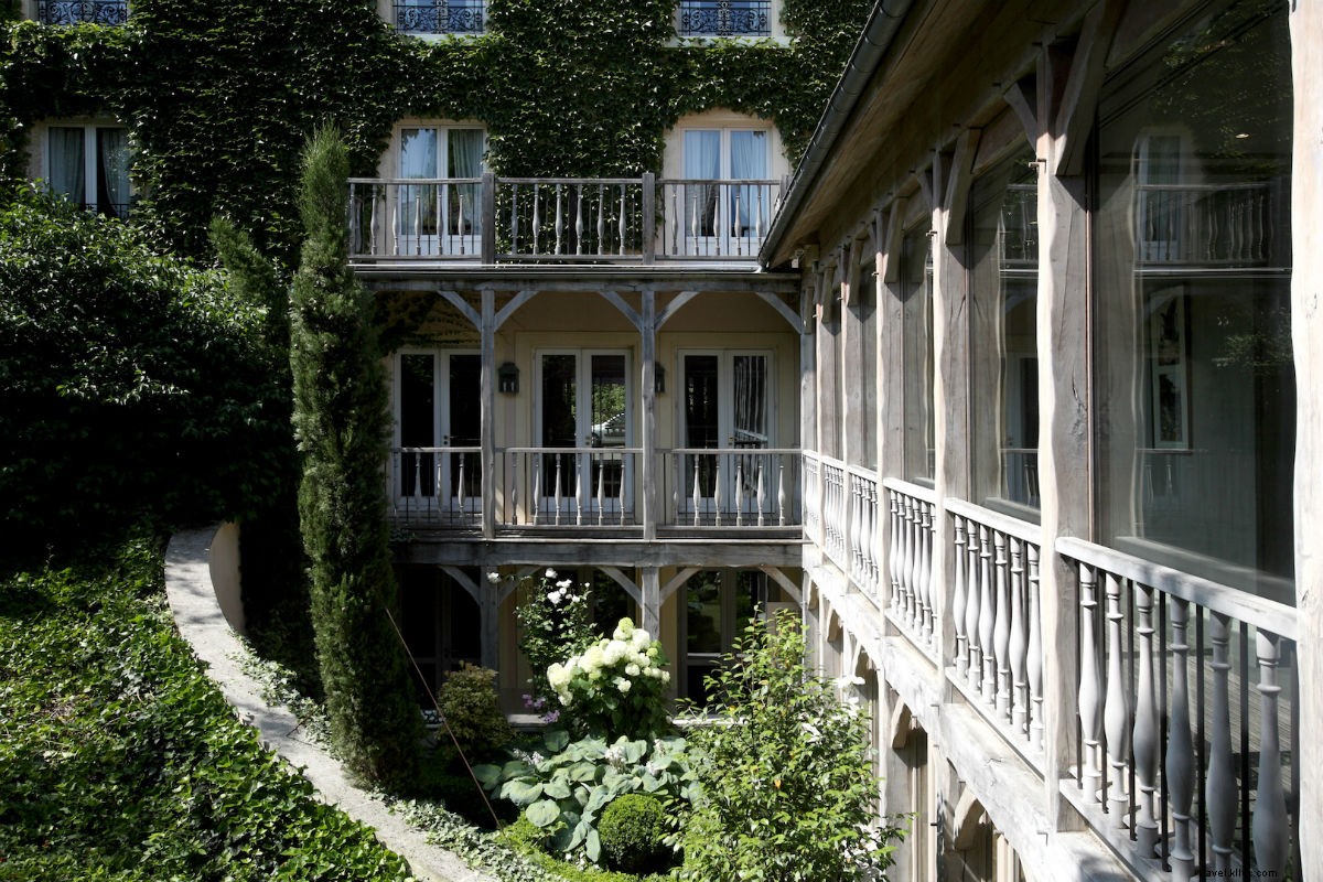 Discover an Impressionist Oasis: Serene Escape Just 15 Minutes from Paris
