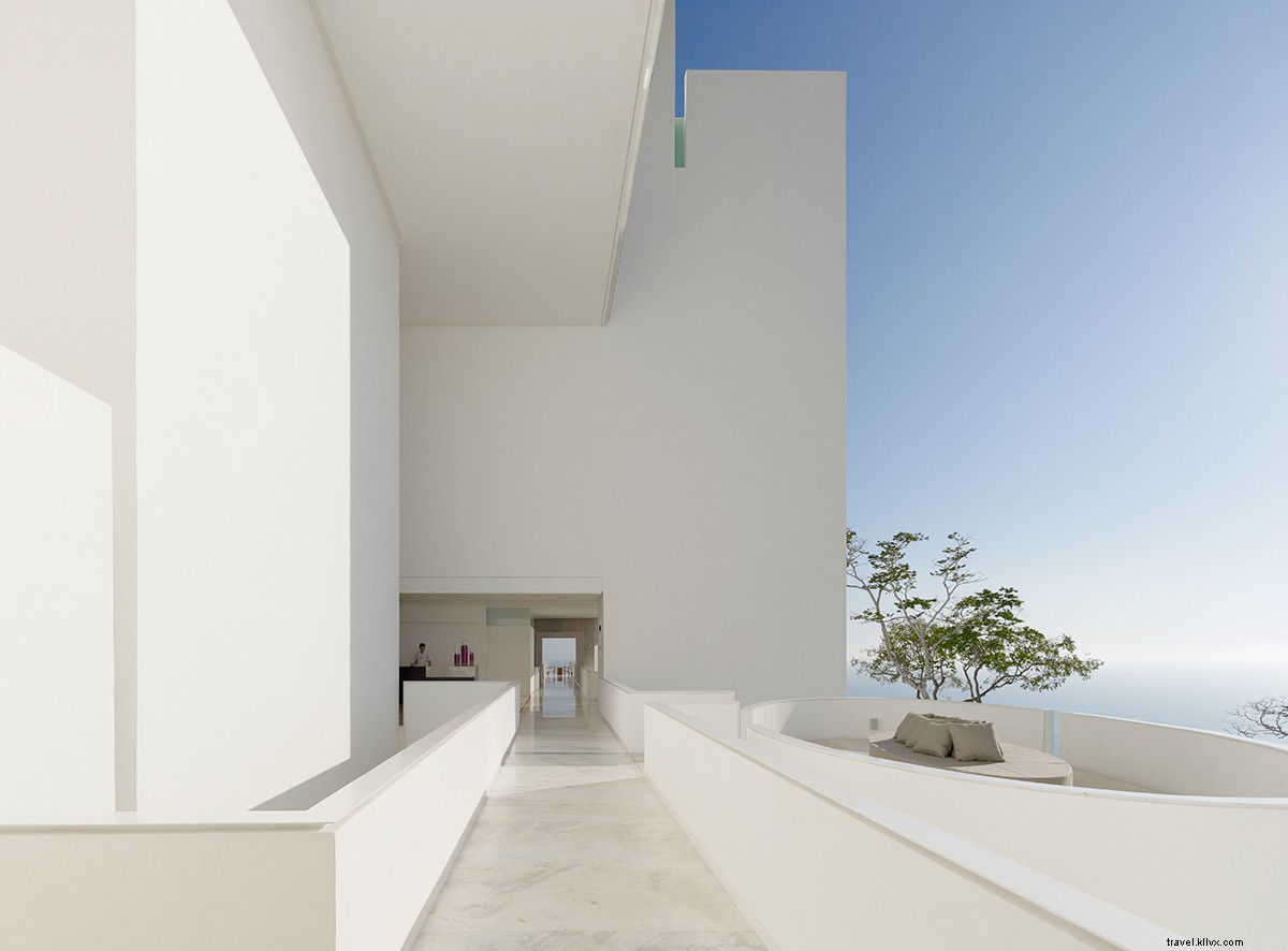 Encanto Acapulco: Serene Luxury Retreat Overlooking the Pacific Coast