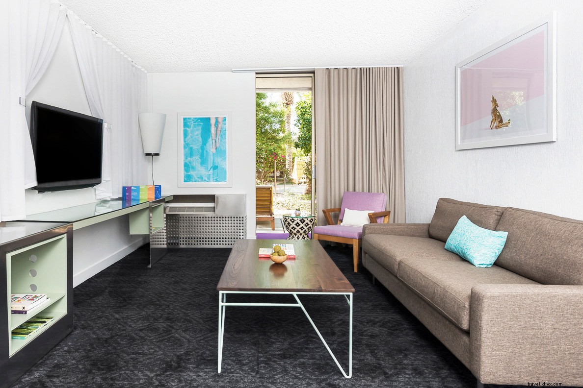 The Saguaro Scottsdale: Vibrant Rainbow Hotel in Old Town