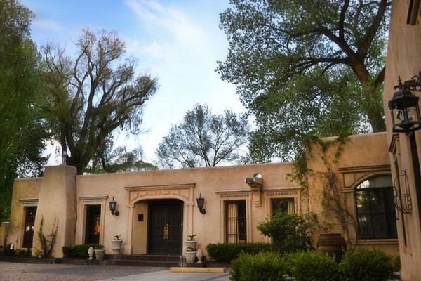 Palacio de Marquesa: The Coziest Adobe Bed & Breakfast in Taos, New Mexico