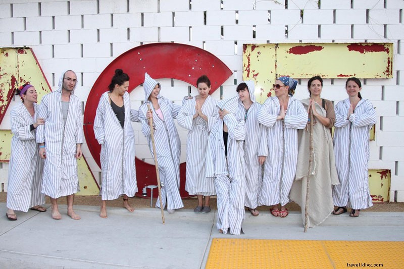 Discover Serenity: Yoga Retreat in Palm Springs