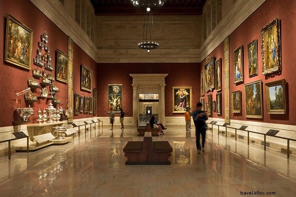 Discover Revitalized Kenmore Square: Premier Pre-Game Spots Near Fenway Park