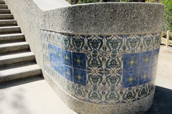 Catalina Island: Where Sunshine Meets Noir Intrigue – A Local s Guide