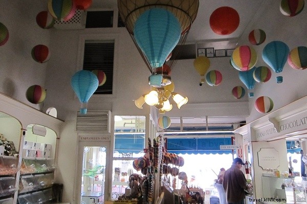 Catalina Island: Where Sunshine Meets Noir Intrigue – A Local s Guide