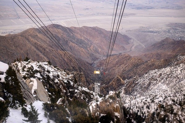 JetBlue Redeye: Direct Flights from NYC to Palm Springs – Ultimate Desert Getaway