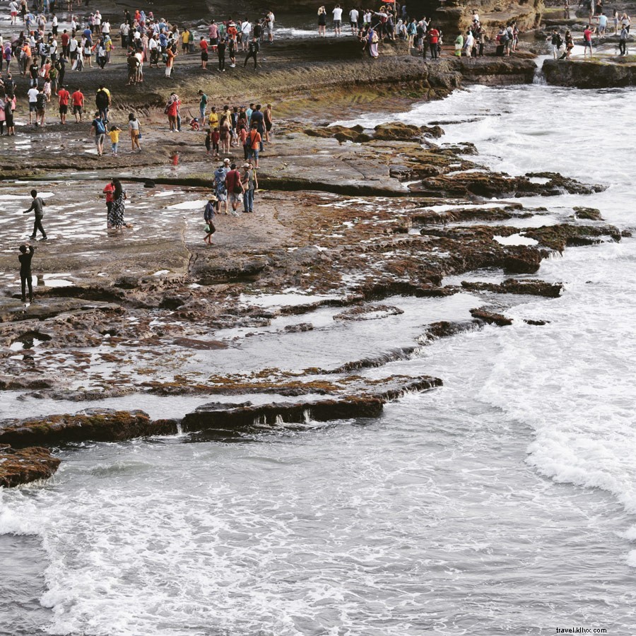 Bali Honeymoon Paradise: Stunning Waters, Lush Nature, and Welcoming People in Ubud