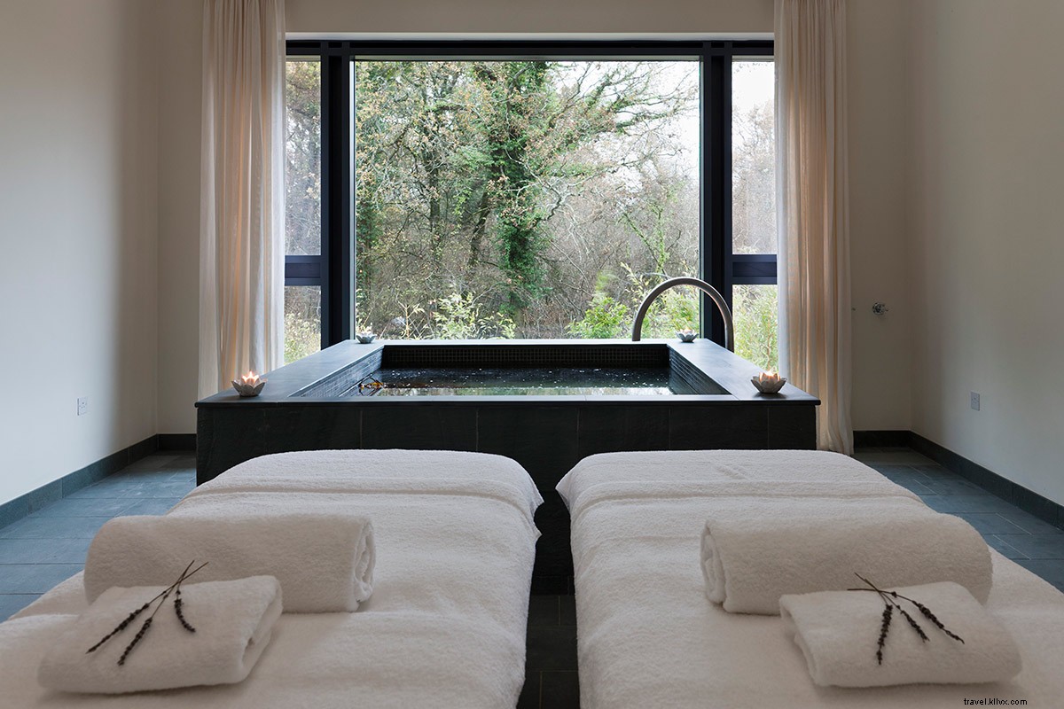 Escape to Fairy Tale Charm at a Historic Forest Inn in Hampshire, England