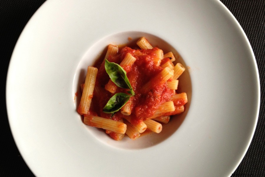 Sicily Solo: A Single Woman s Romantic Island Adventure