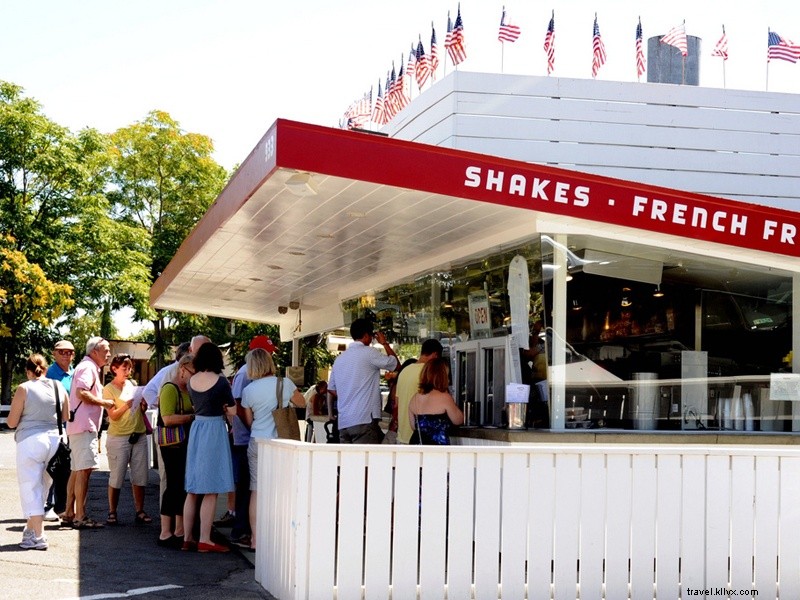 Discover Napa Valley s Hidden Treasures: Insider Tips from Local Expert Julia Lake