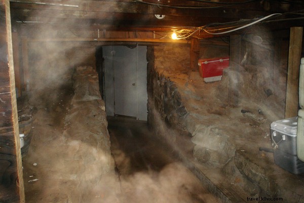 An Eerie Night with Mark Twain s Ghost at Murphys Historic Hotel