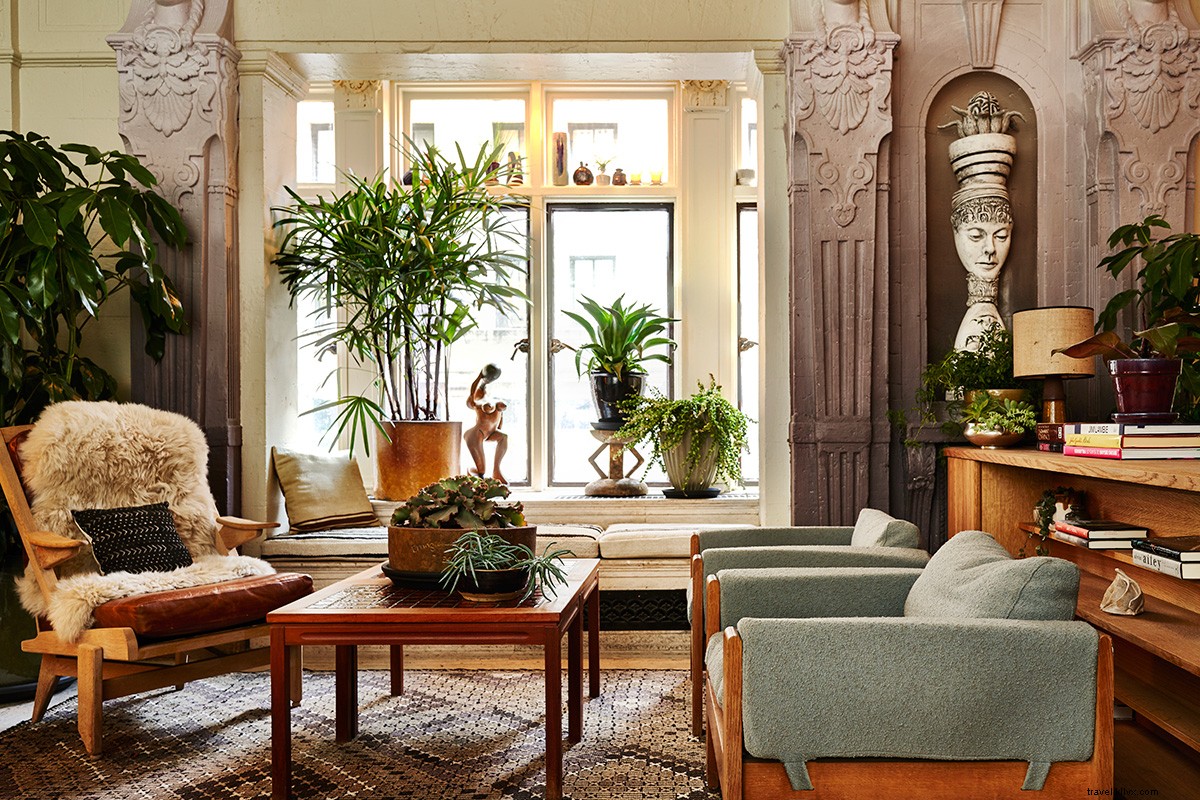 Timely Travel Deals & Exclusive News – Updated Regularly