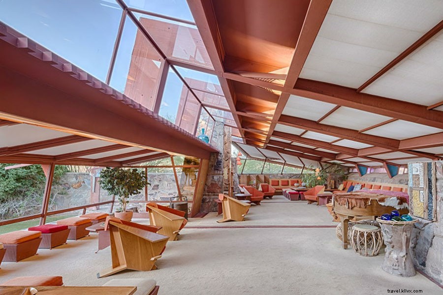 10 Unforgettable Travel Experiences: Perfect Gifts for Adventure Lovers