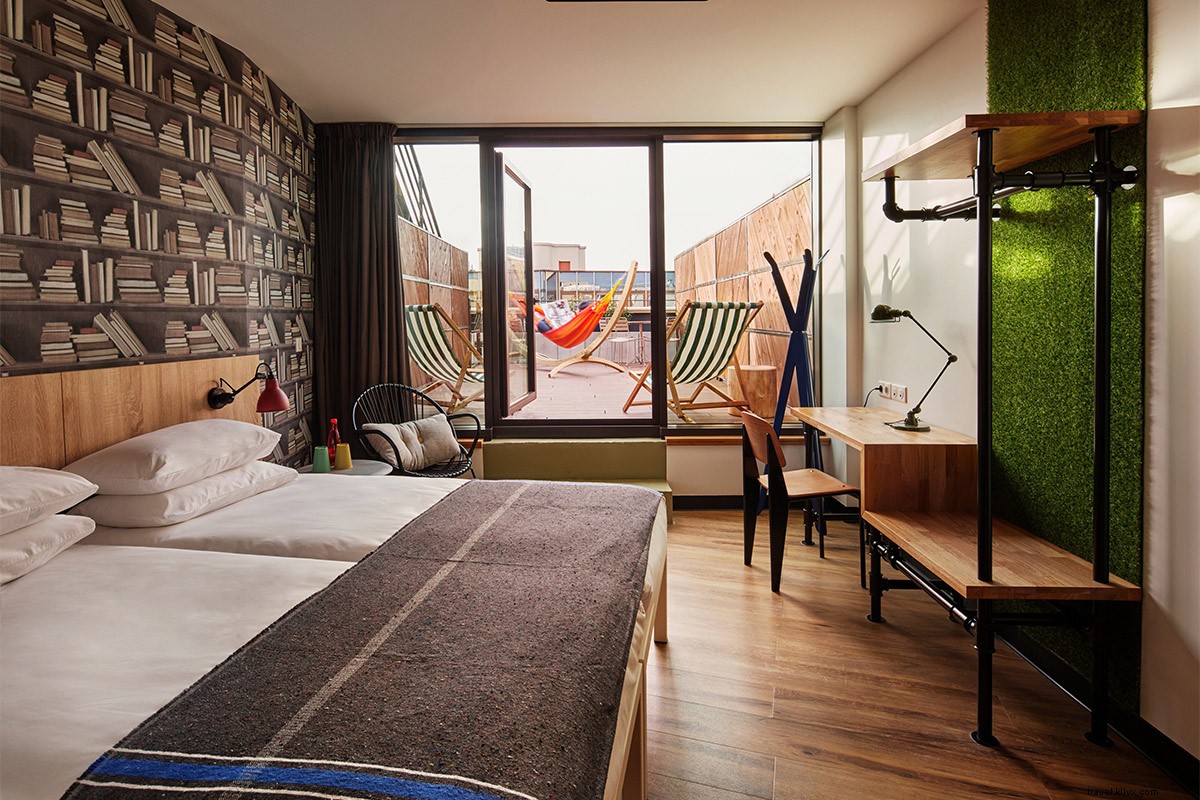 12 Stylish Parisian Budget Hotels Under $200/Night