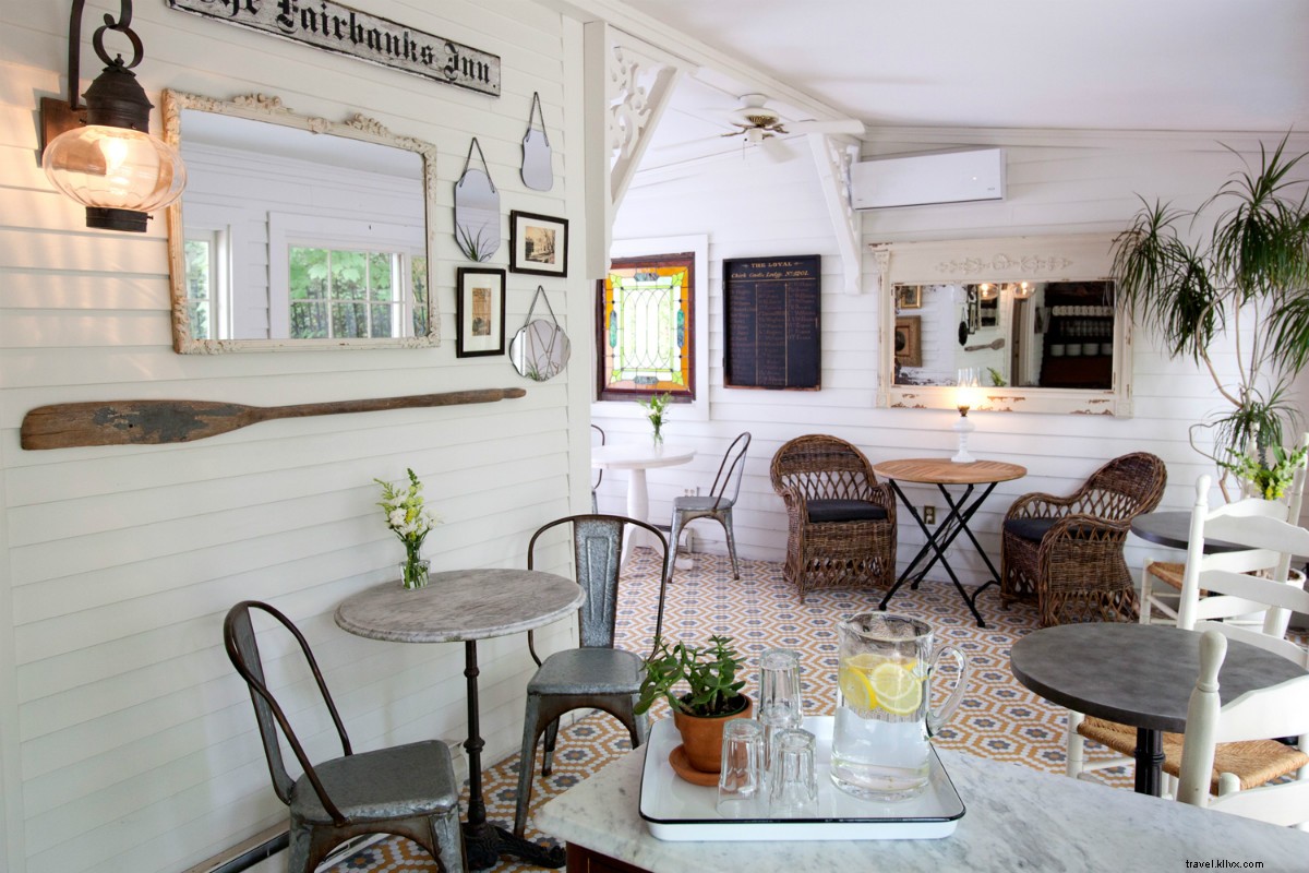 7 Affordable Romantic Weekend Getaways for Couples