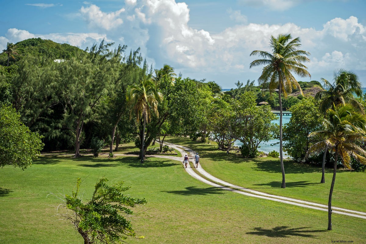 Fathom Travel Awards 2018: World s Top 10 Off-the-Grid Hotels for Ultimate Digital Detox