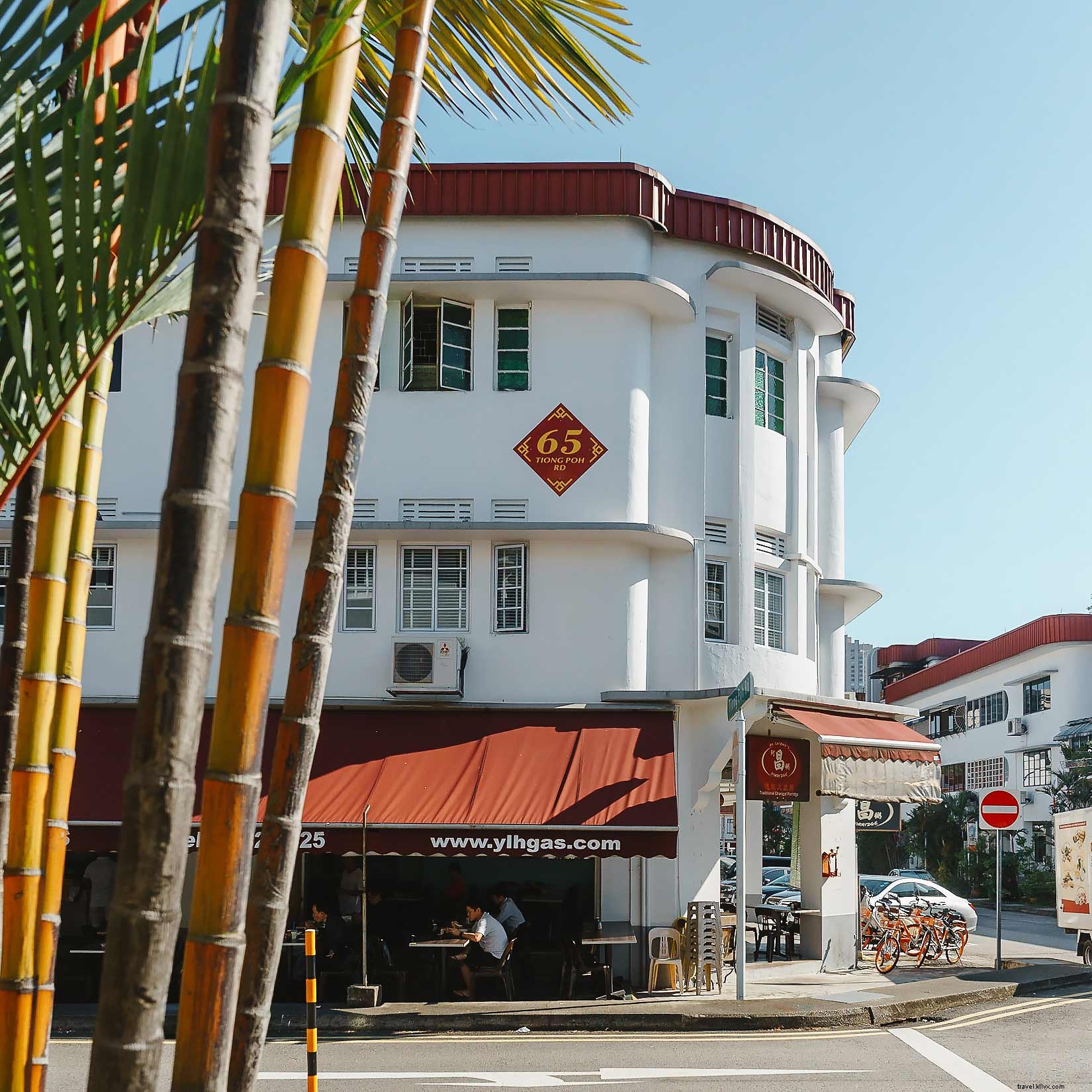 Maximize Your Changi Airport Layover: Top Tips to Explore Singapore