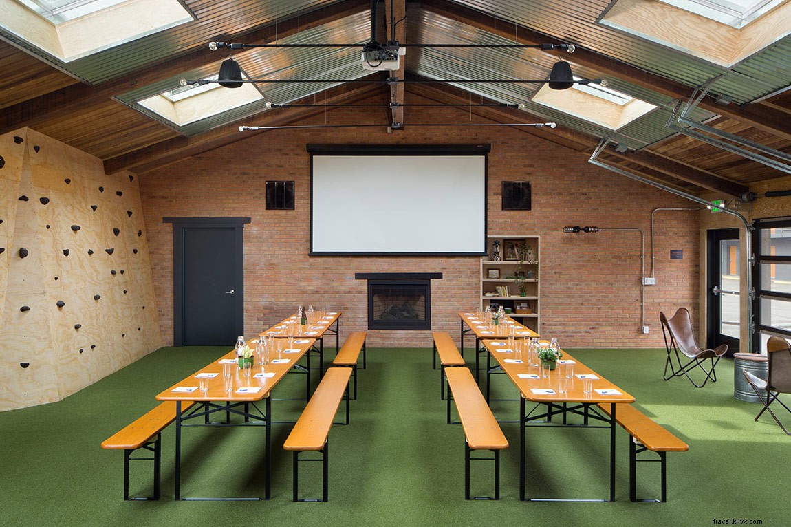 6 Budget-Friendly Hotels for Unforgettable Solo Holiday Adventures (Starting at $8/Night)