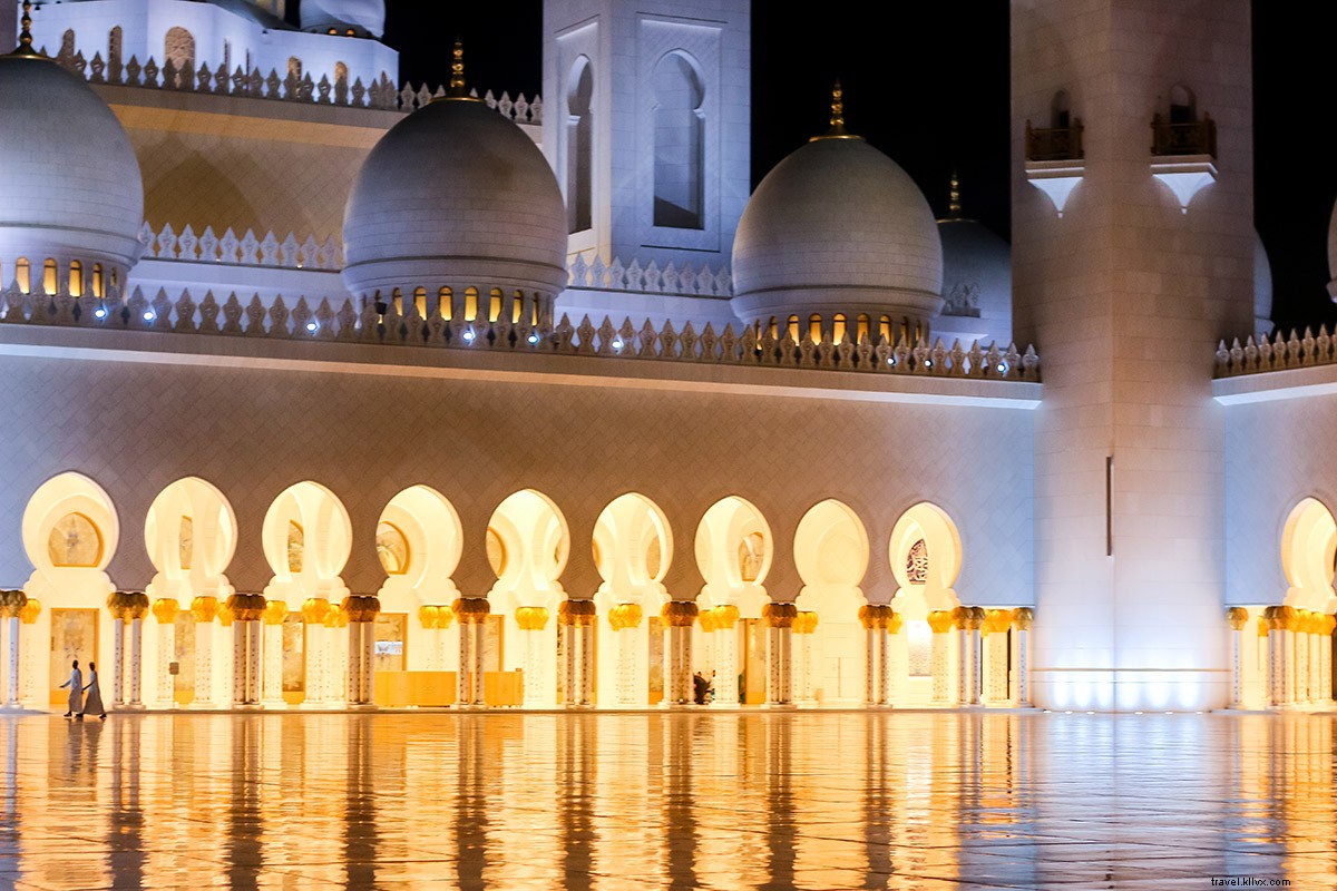 Maximize Your Abu Dhabi Layover: Top Activities, Tips & Itinerary