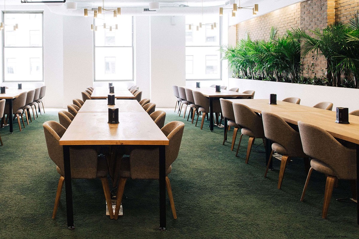 Top 7 NYC Coworking Spaces for Digital Nomads: Day Passes & Reliable WiFi