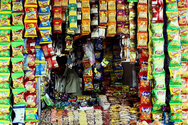 How to Stay Healthy on Business Road Trips: Practical Eating Tips