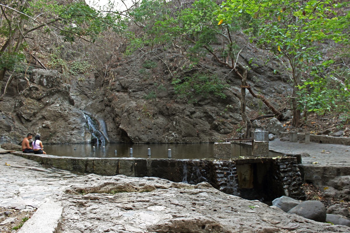 From Guerrilla Fighter to Forest Guide: An Inspiring Journey in El Salvador s Cinquera Forest