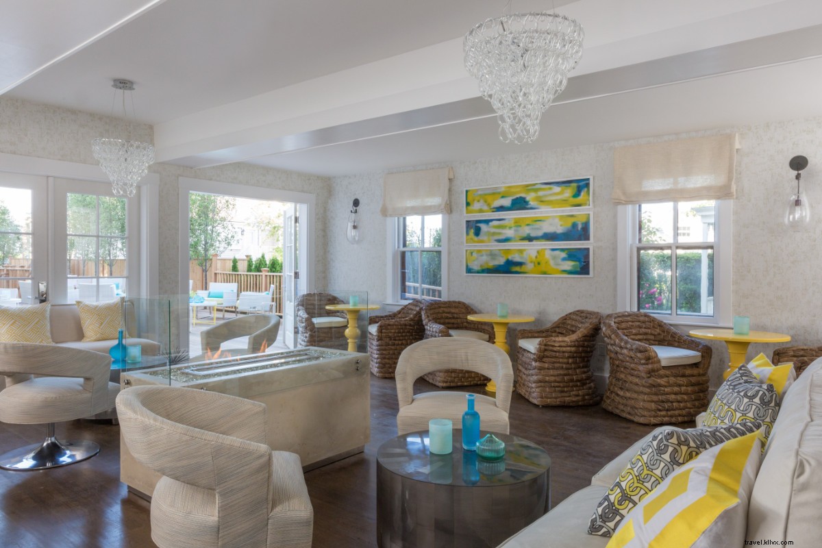 Untuck in Style: Discover 21 Broad s Beachy Urban Edge in Nantucket This Summer