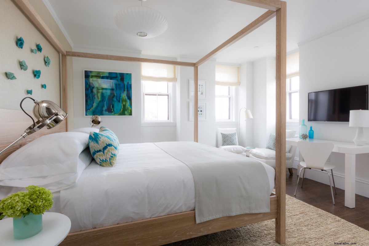 Untuck in Style: Discover 21 Broad s Beachy Urban Edge in Nantucket This Summer