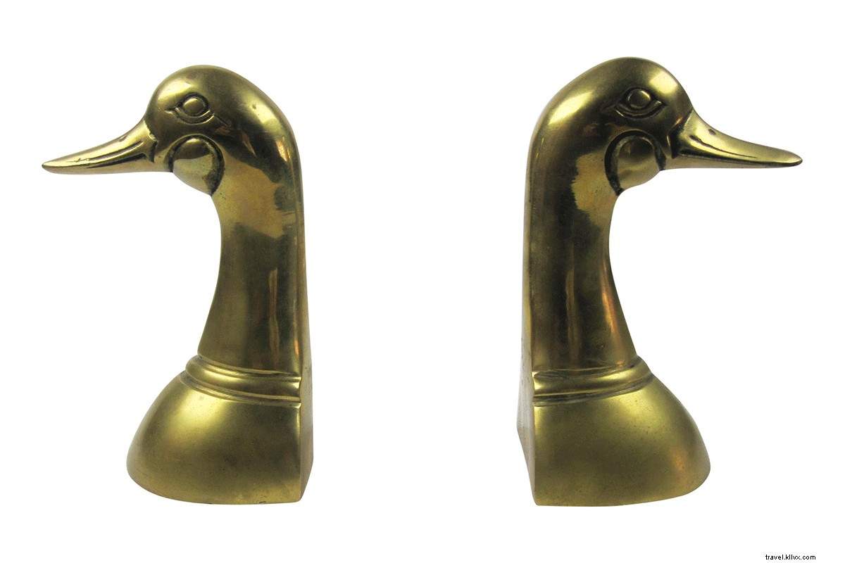 Embrace Winter Coziness: Recreate New York s Iconic Lodge Hotel at Home