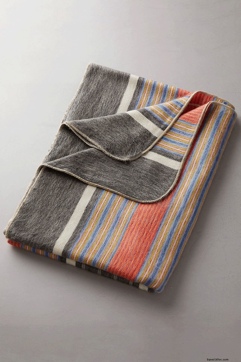 Embrace Winter Coziness: Recreate New York s Iconic Lodge Hotel at Home