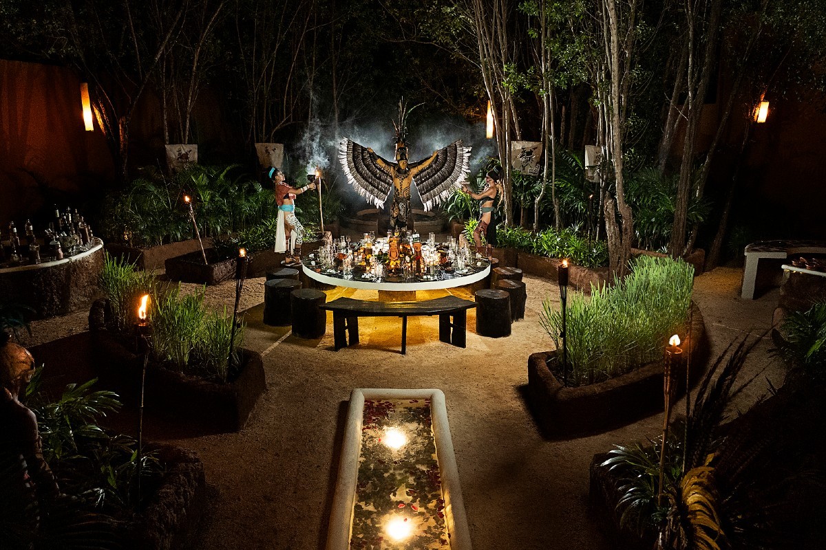 Exclusive Private Beach Retreat: Banyan Tree Mexico Haven