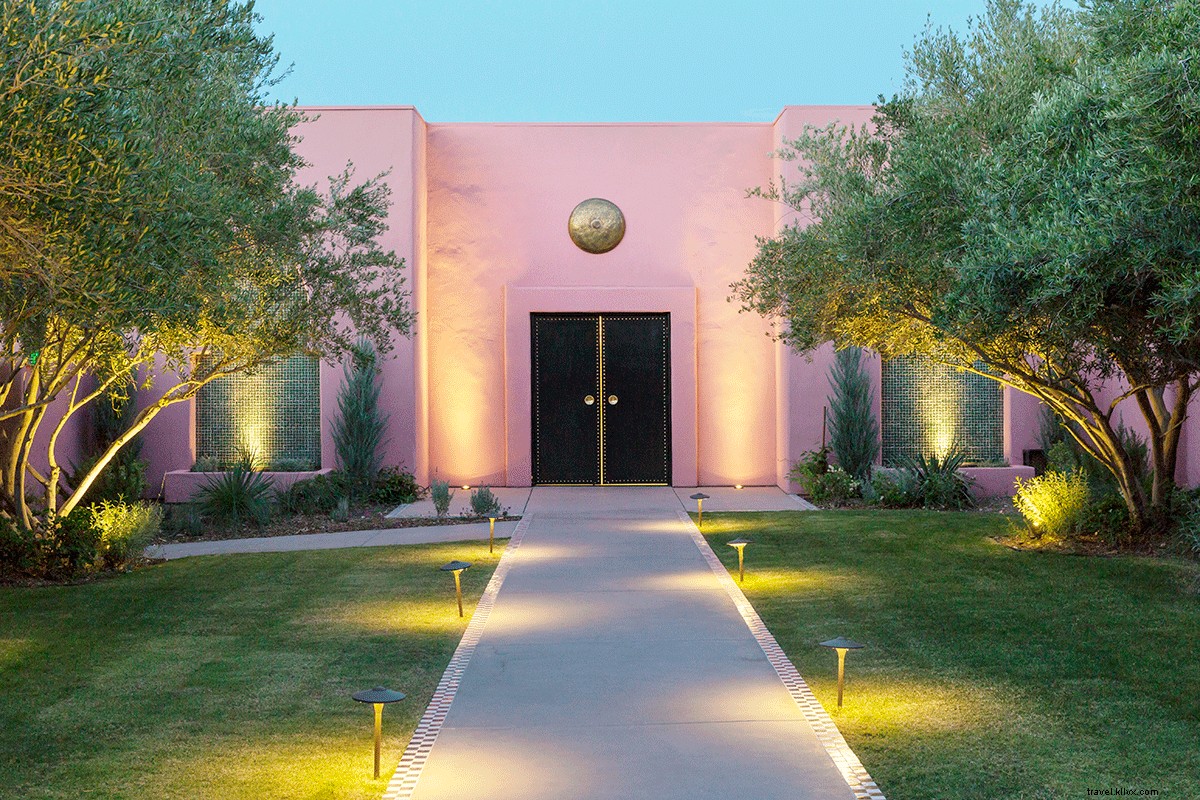 Sands Hotel & Spa: Moroccan Oasis Luxury in California s Indian Wells Desert