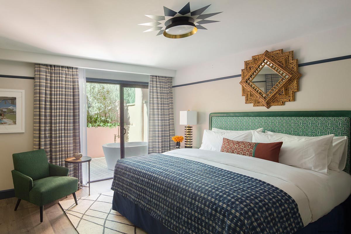 Sands Hotel & Spa: Moroccan Oasis Luxury in California s Indian Wells Desert