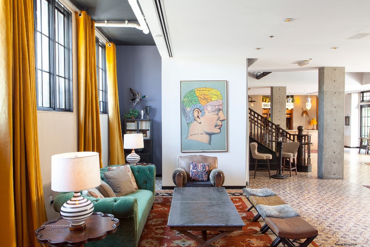 Feel at Home in West Hollywood: Palihouse s Timeless Charm and Luxury