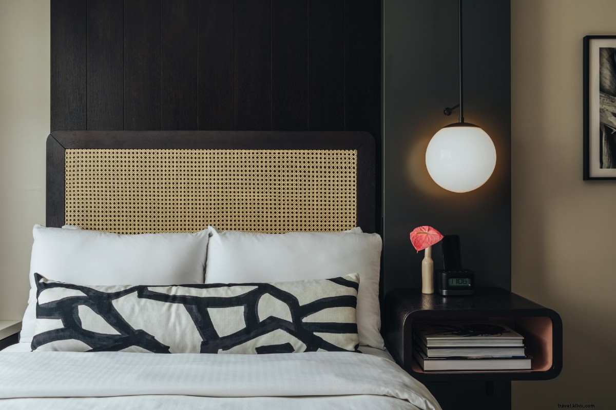 Hotel Renew: Waikiki s Affordable, Chic Boutique Wellness Retreat