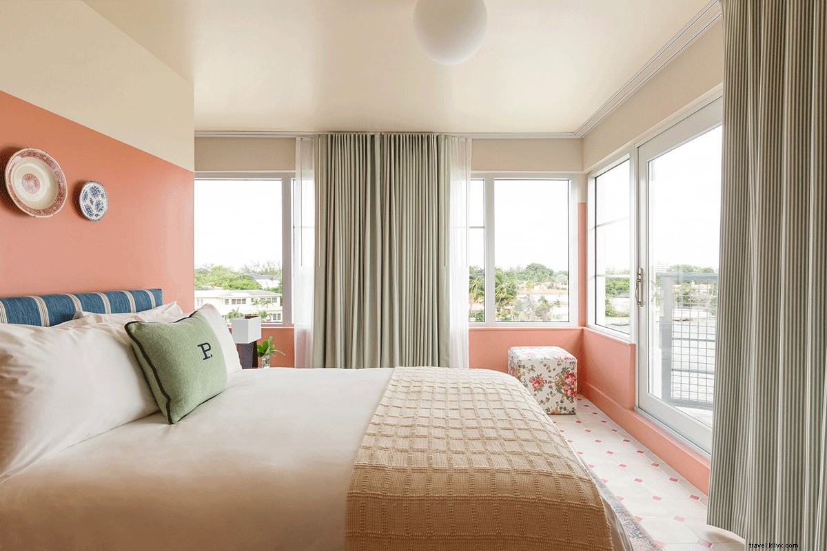 Palihouse Miami Beach: Stylish Vibes and Luxury from Sunrise to Sunset