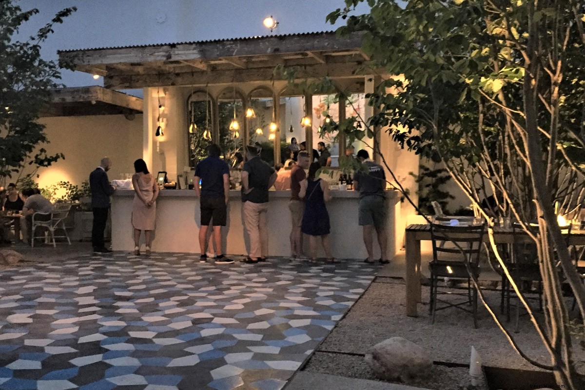 Discover Philadelphia s Thriving Food and Drink Scene: Must-Try Favorites and New Gems