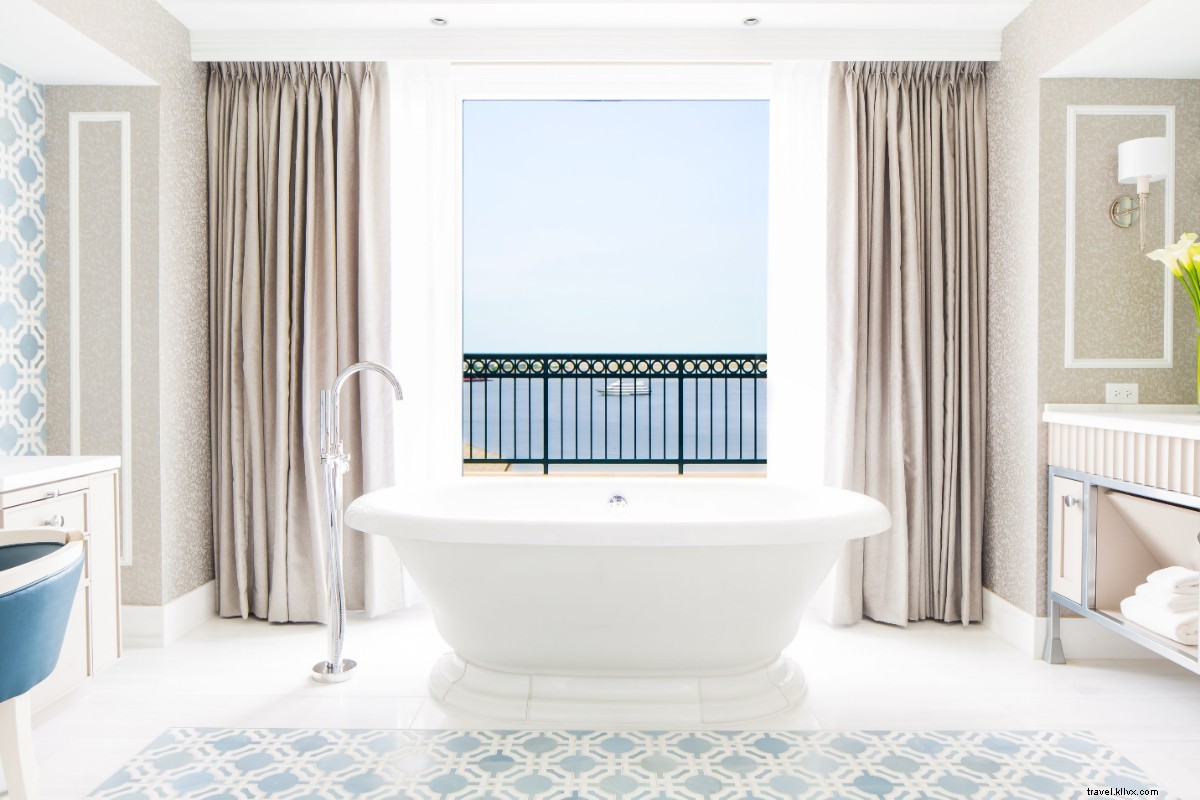 Boston Harbor Hotel: Premier Luxury on Boston s Historic Waterfront