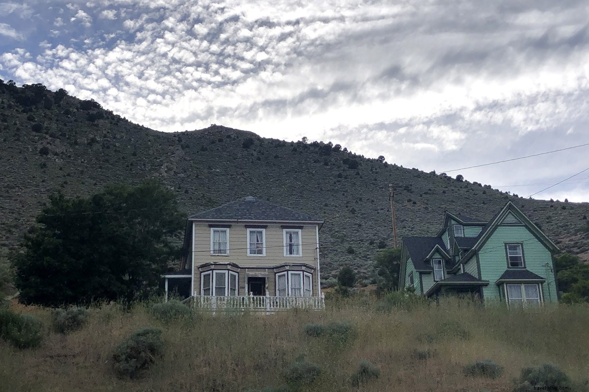 Epic Nevada Road Trip: Haunted Houses, Whack-a-Moles & Blood Saloons in the Wild West